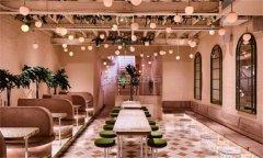 色彩分歧的墙壁构成风趣好玩的空